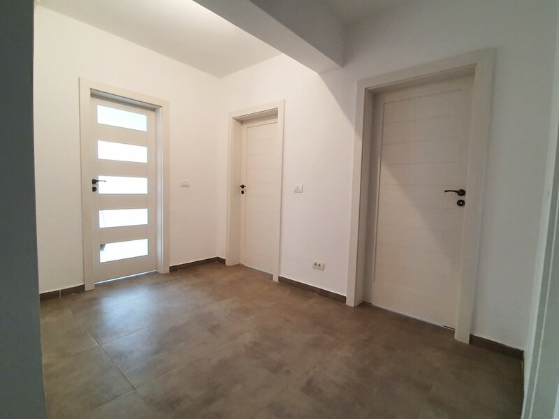 Bragadiru, Sos. Alexandriei nr 99, bloc nou, loc parcare